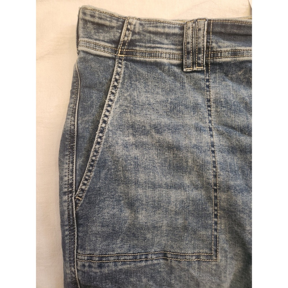 Torrid NWT Jogger Jeans Womens 20 Reg Plus Super‎ Stretch Mid Rise Cuffed - Picture 4 of 12